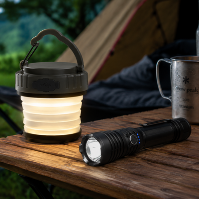 DeltaBattery Combo: Linterna LED con USB + Lámpara plegable para acampar